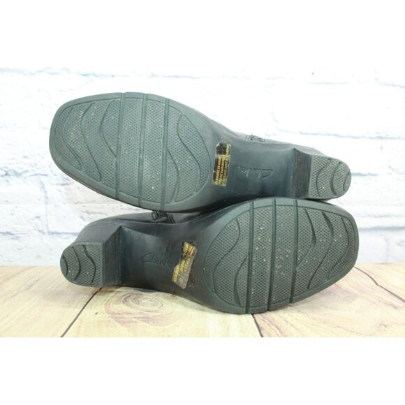 Clarks Black Leather Casual Ankle Boots Size 8.5 M Side Zip Elastic Panel - Picture 9 of 9